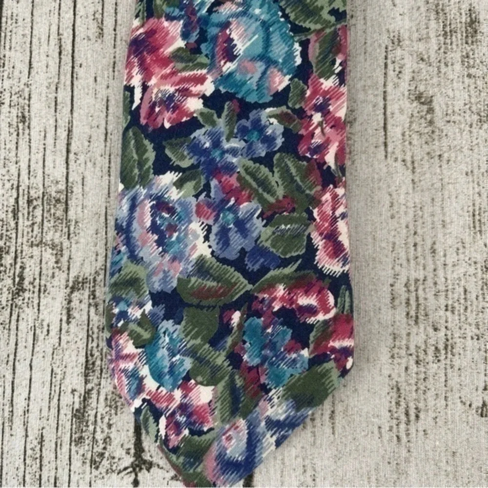 Vintage Etienne Aigner Tie Floral Necktie